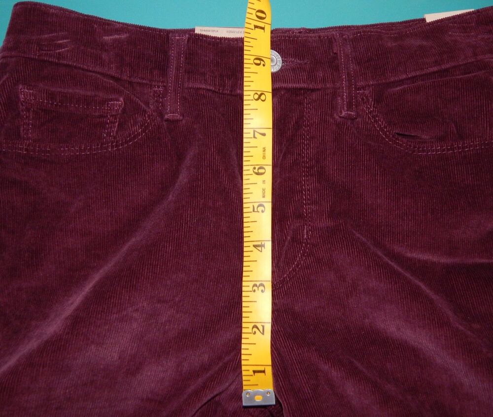 NWT Levi’s Classic Straight Corduroy Jeans Women's Size 4M Burgundy Retail $59 - Picture 6 of 16